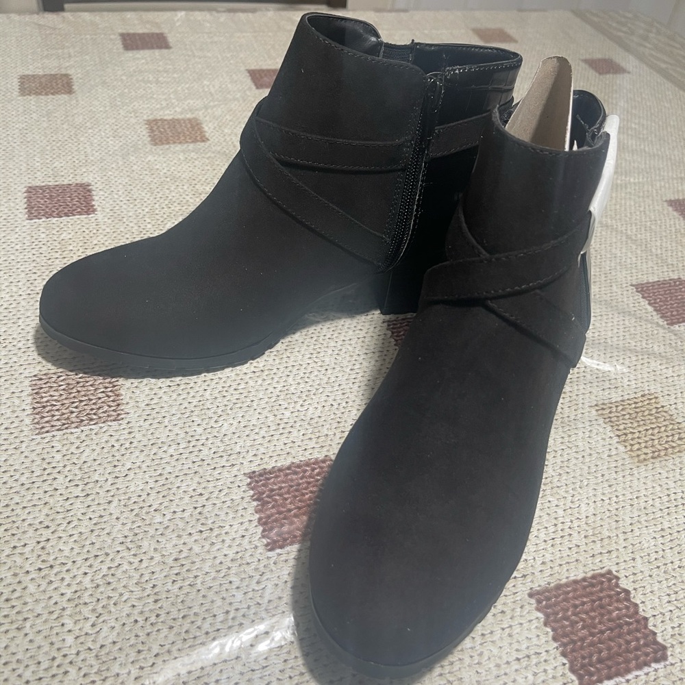 Karen Scott black color boot 8 size - Picture 6 of 8
